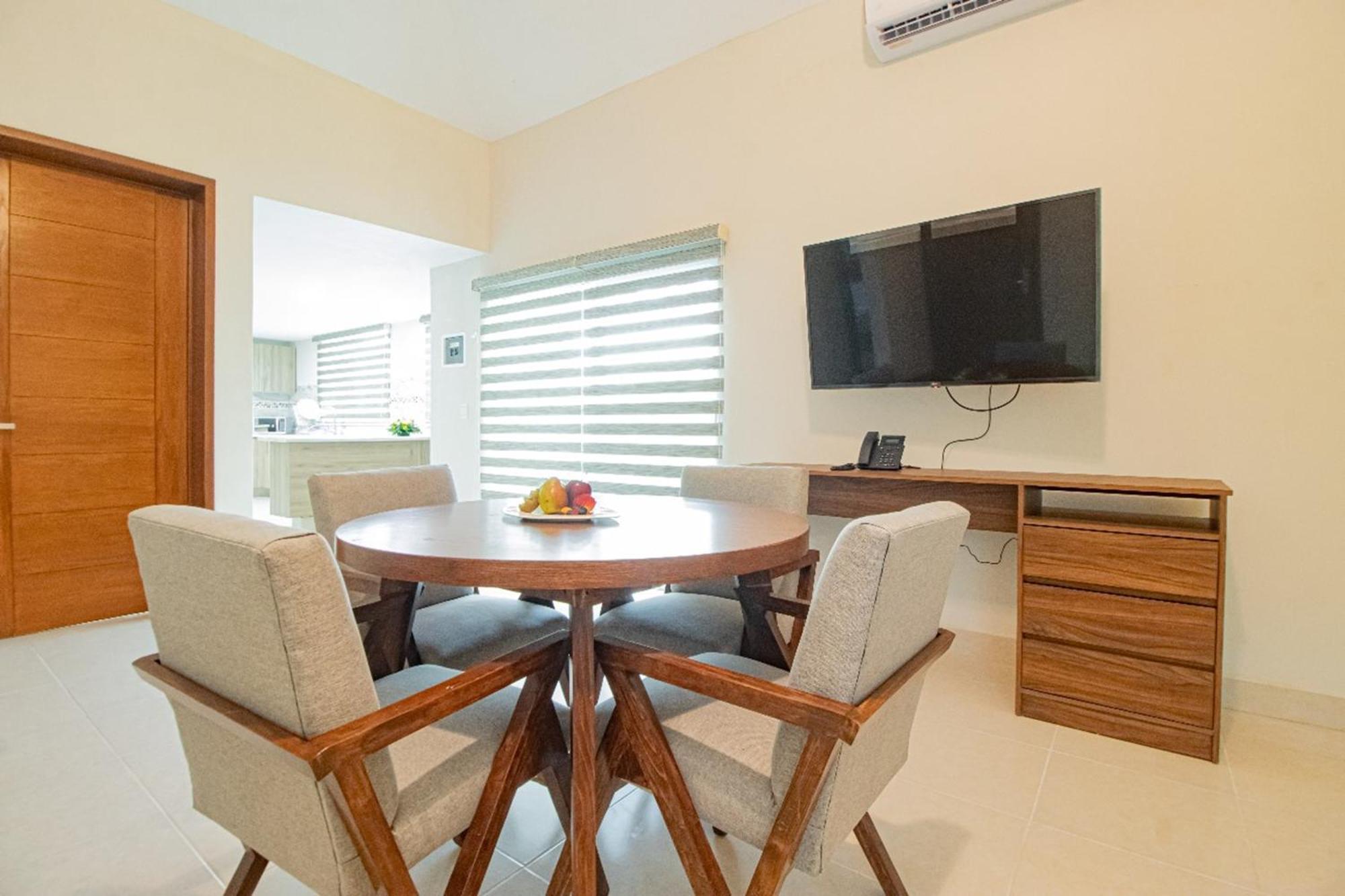 Memora Hotel & Villas Чапала Экстерьер фото